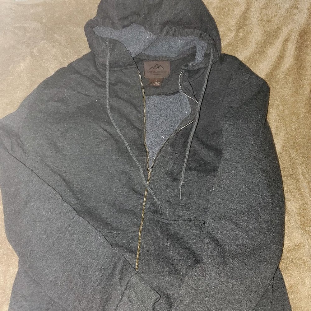 MENS MOUNTAIN RIDGE SHERPA LINED HOODIE